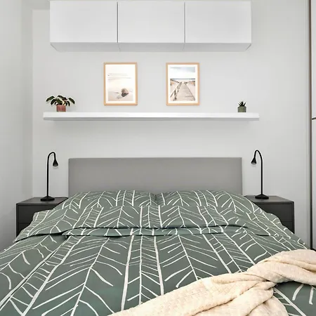 Fully Equipped Apartments With Terraces, Free Garage Parking, Netflix & Ac - By Apartmany Slapanice Cz Exterior photo