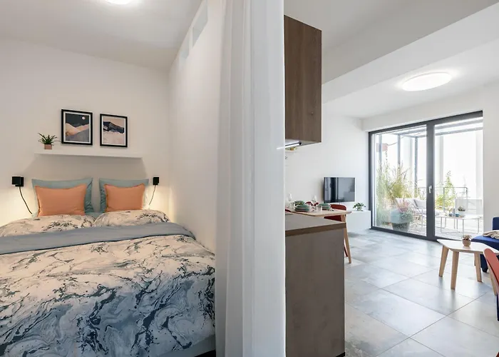 Fully Equipped Apartments With Terraces, Free Garage Parking, Netflix & Ac - By Apartmany Slapanice Cz