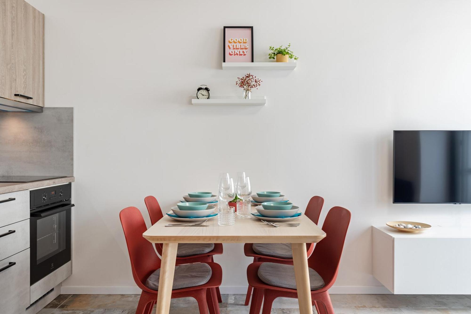 Fully Equipped With Terraces, Free Garage Parking, Netflix & Ac - By Cz * Slapanice